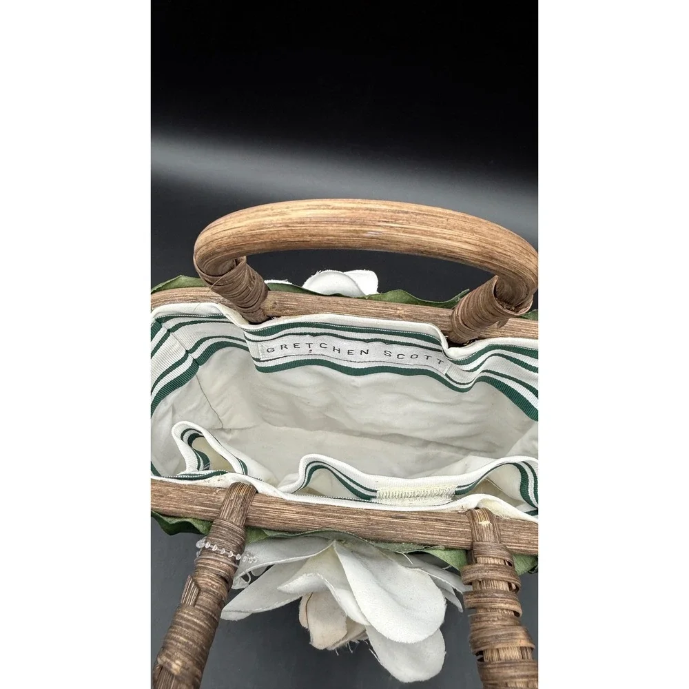 Gretchen Scott Green Leaf White Flower Garden Tote Bag Wood Handles